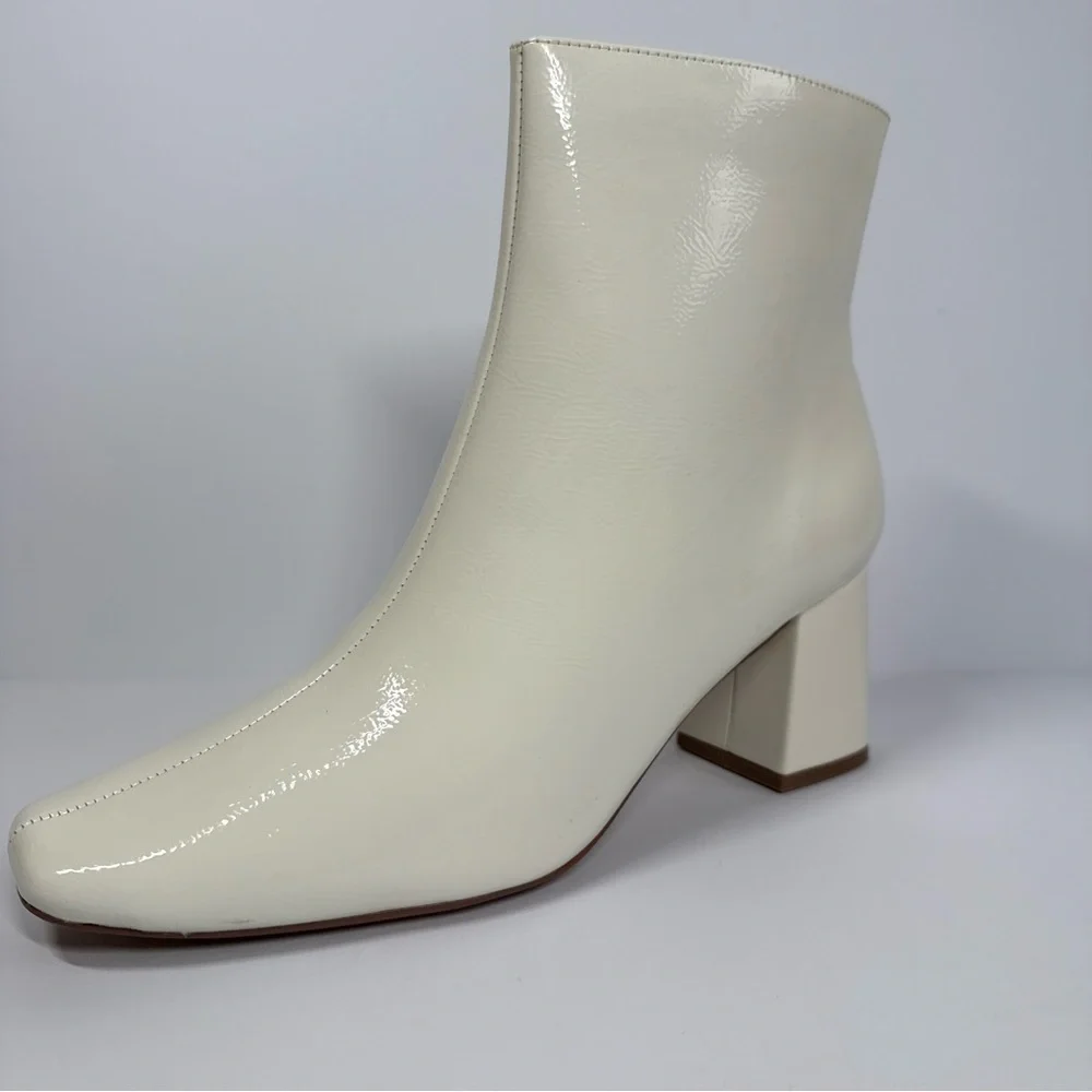 NEW Journee Collection Haylinn White Heeled Boots Size 9 US Tru Comfort Foam - Picture 2 of 12